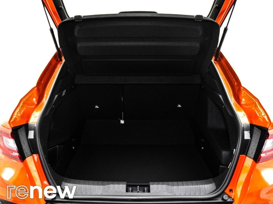 2023 Renault Arkana - image 12