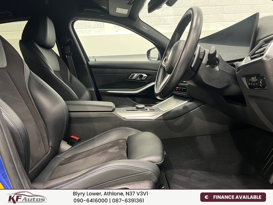 2023 BMW 3 Series - image 16