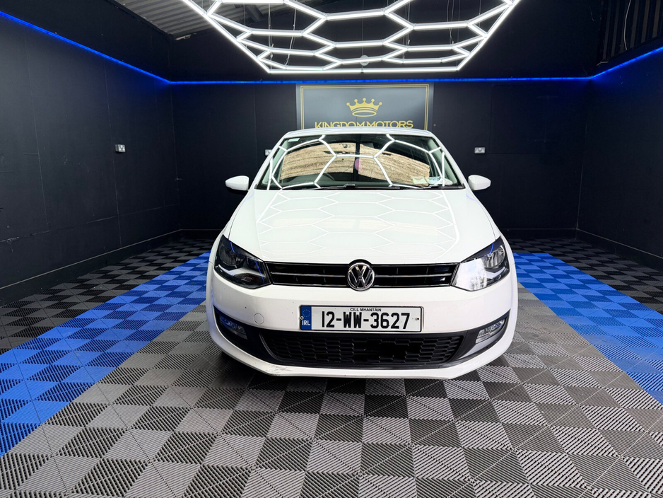 2012 Volkswagen Polo - image 4