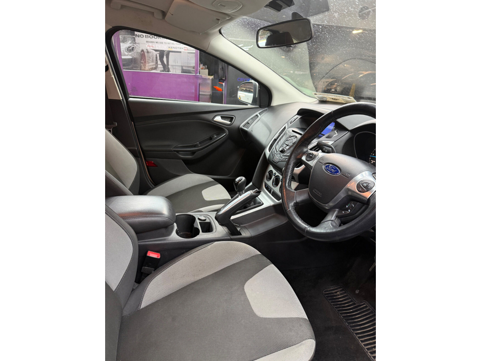 2012 Ford Focus - image 8