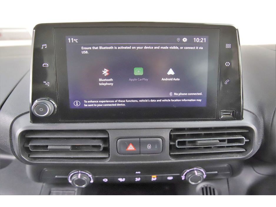 2022 Opel Combo - image 20