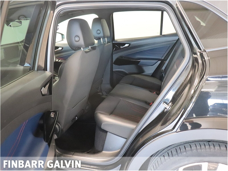 2022 Volkswagen ID.4 - image 11