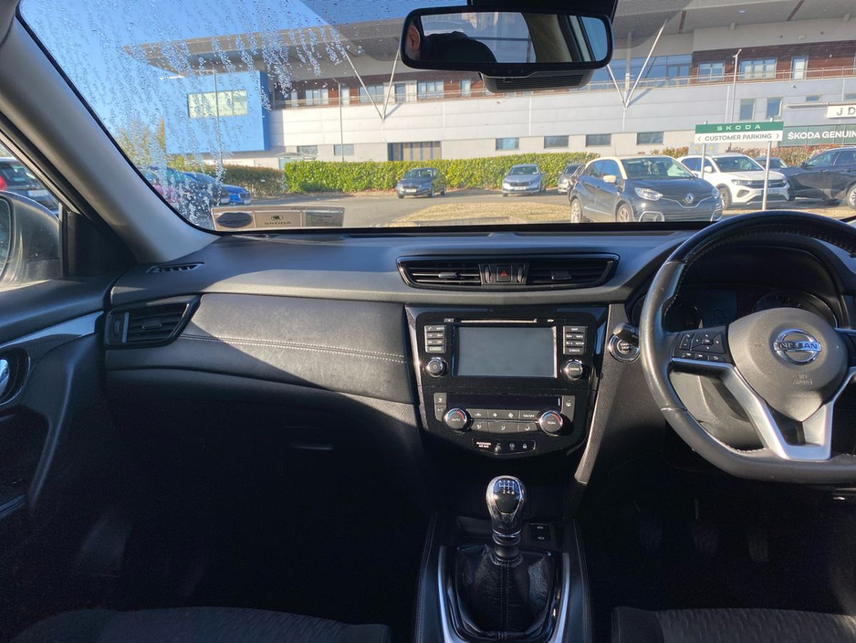 2020 Nissan X-Trail - image 8