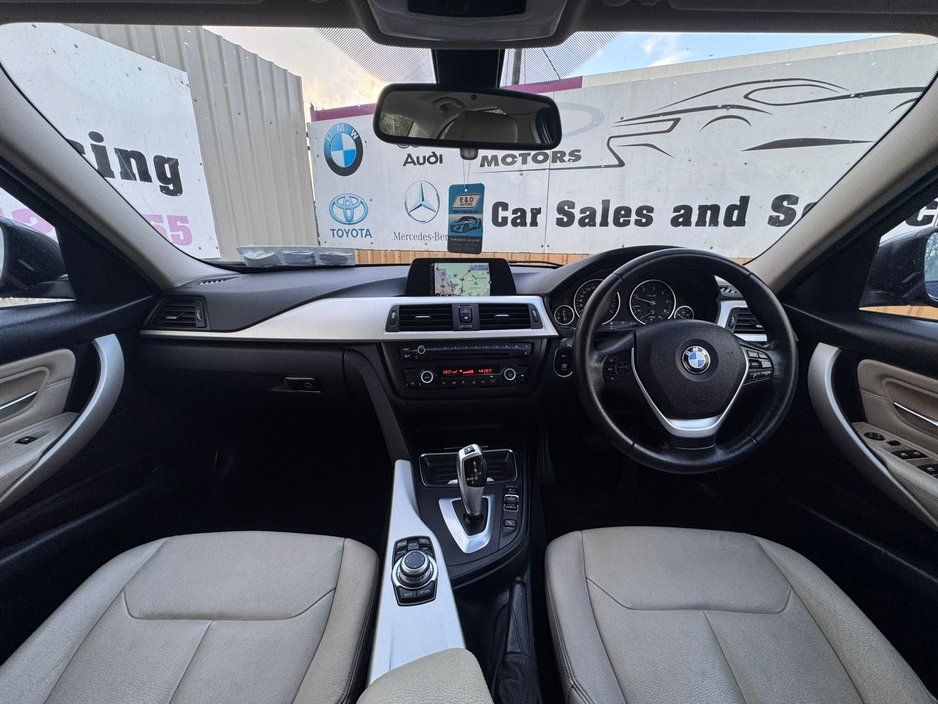 2015 BMW 3 Series - image 16