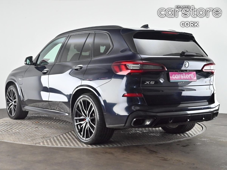 2022 BMW X5 - image 3