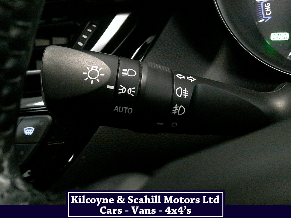 2020 Toyota C-HR - image 29