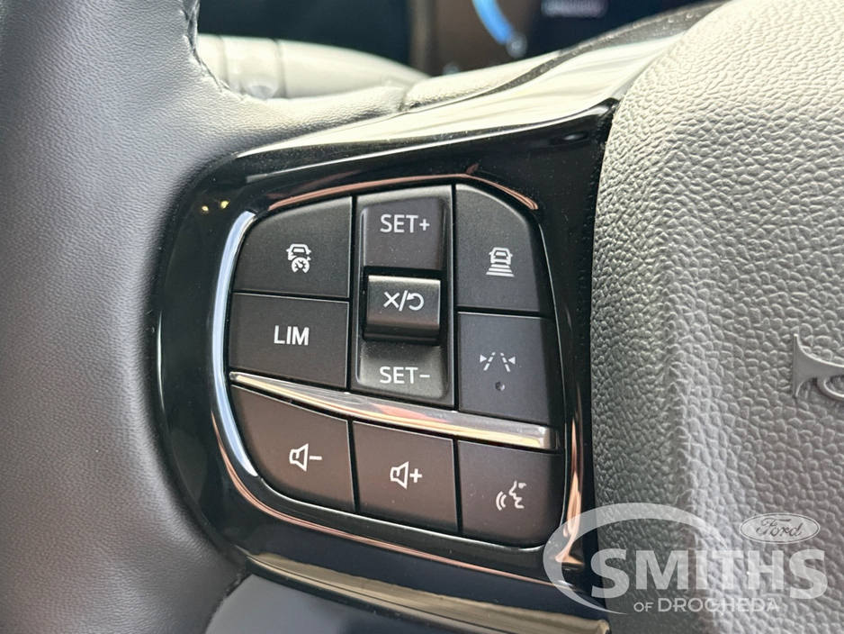 2026 Ford Transit Custom - image 24