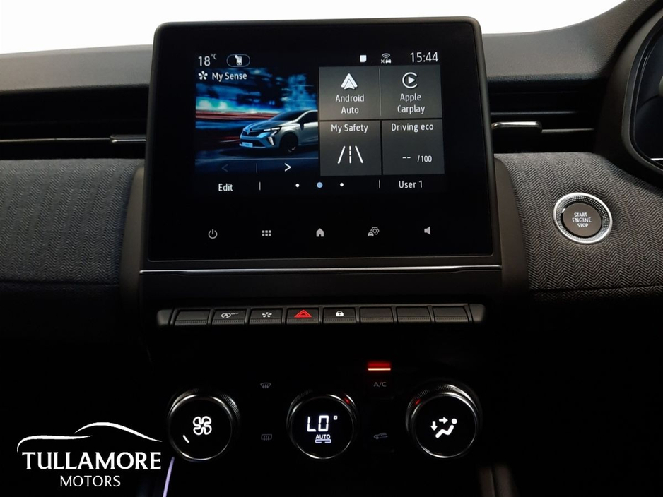 2025 Renault Clio - image 15