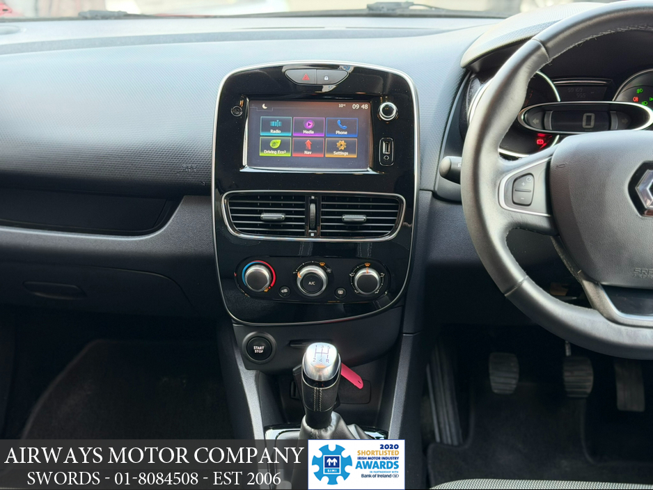 2017 Renault Clio - image 4