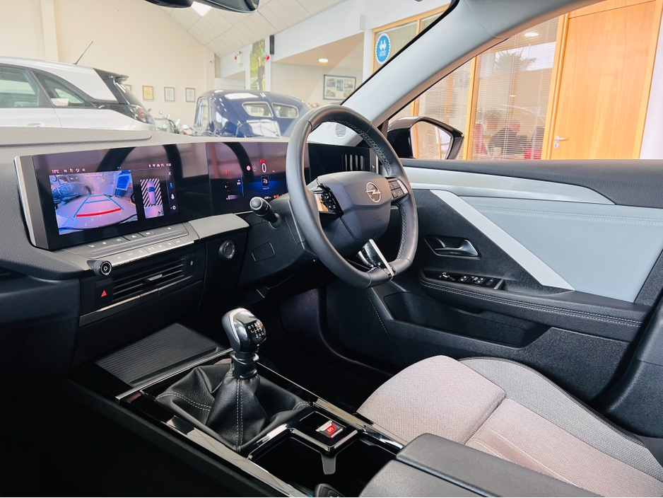 2023 Opel Astra - image 16