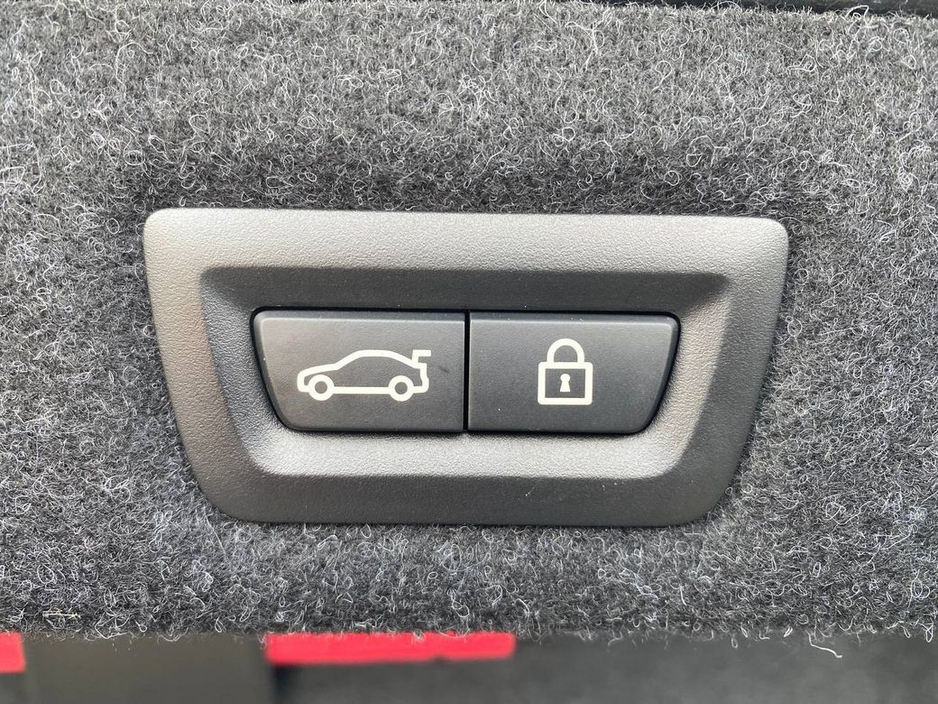 2018 BMW 5 Series - image 15