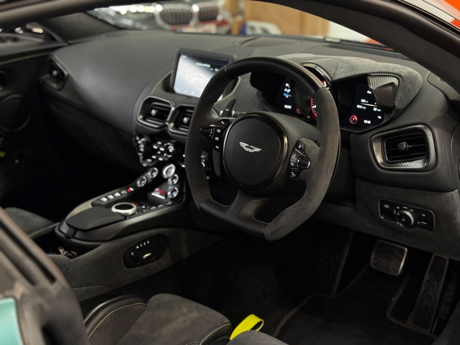 2024 Aston Martin Vantage F1 EDITION V8