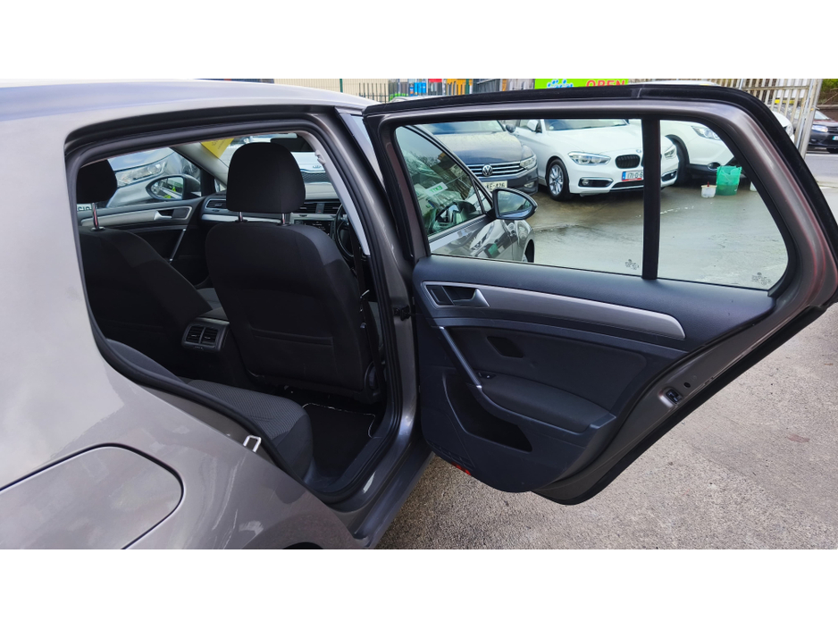 2017 Volkswagen Golf 1.6 TDI Automatic 1 Year Warranty Timing belt done €12,450
