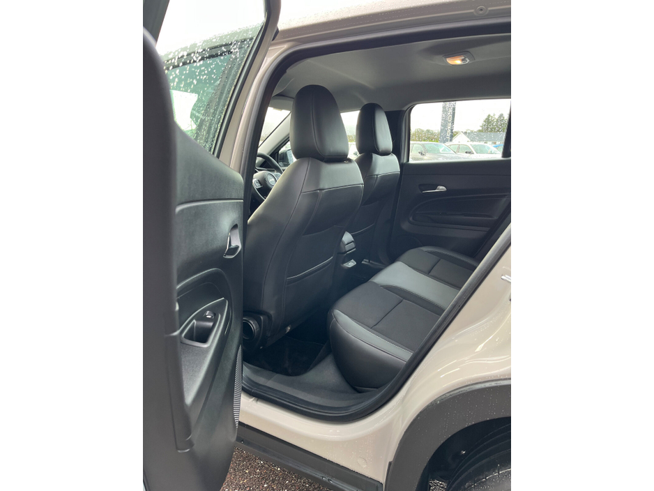 2025 Jeep Avenger 1.2 PETROL 100HP MT Altitude