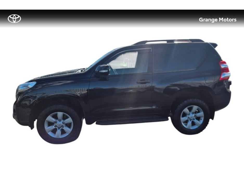 2016 Toyota Landcruiser - image 16
