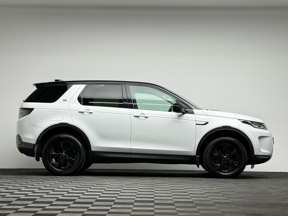 2020 Land Rover Discovery Sport - image 8