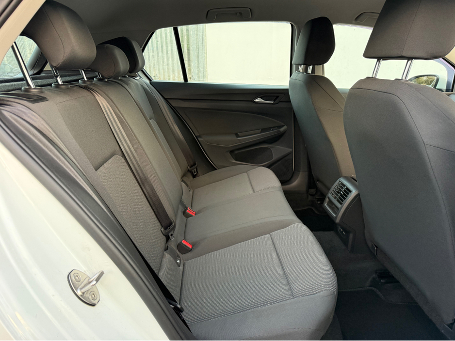 2022 Volkswagen Golf 1.0 TSI 90HP 5DR €22,950