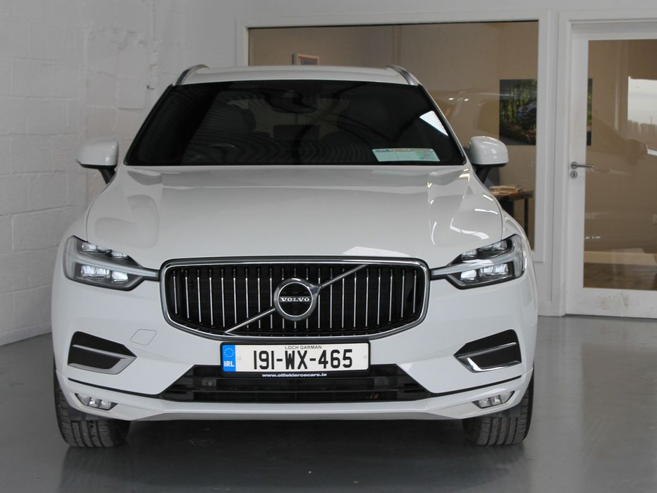 2019 Volvo XC60 - image 2