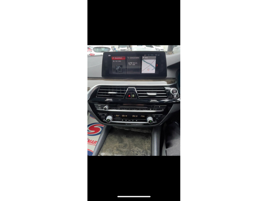 2017 BMW 5 Series - image 12