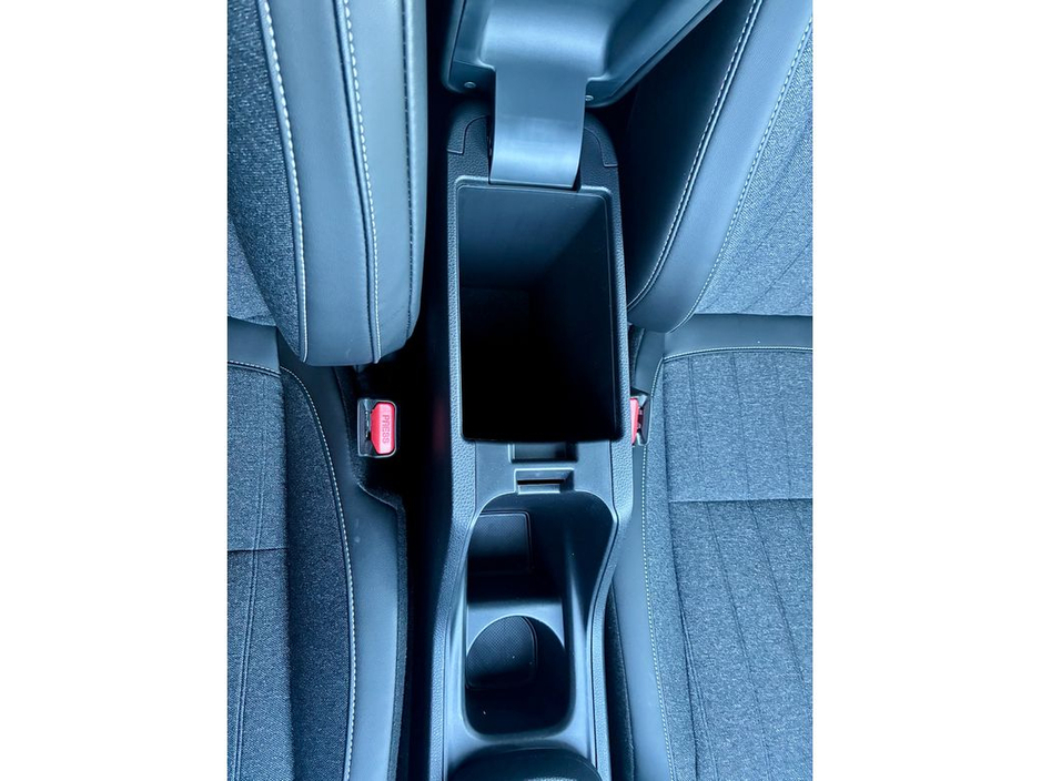 2025 Honda Jazz 1.5 E:hev Advance €29,995