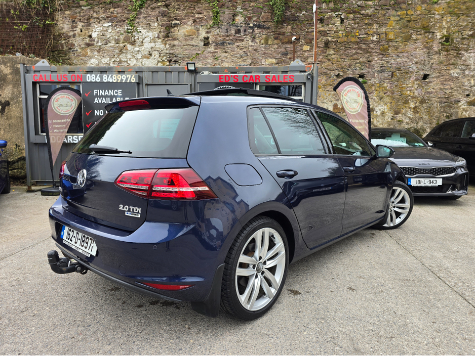 2016 Volkswagen Golf - image 8