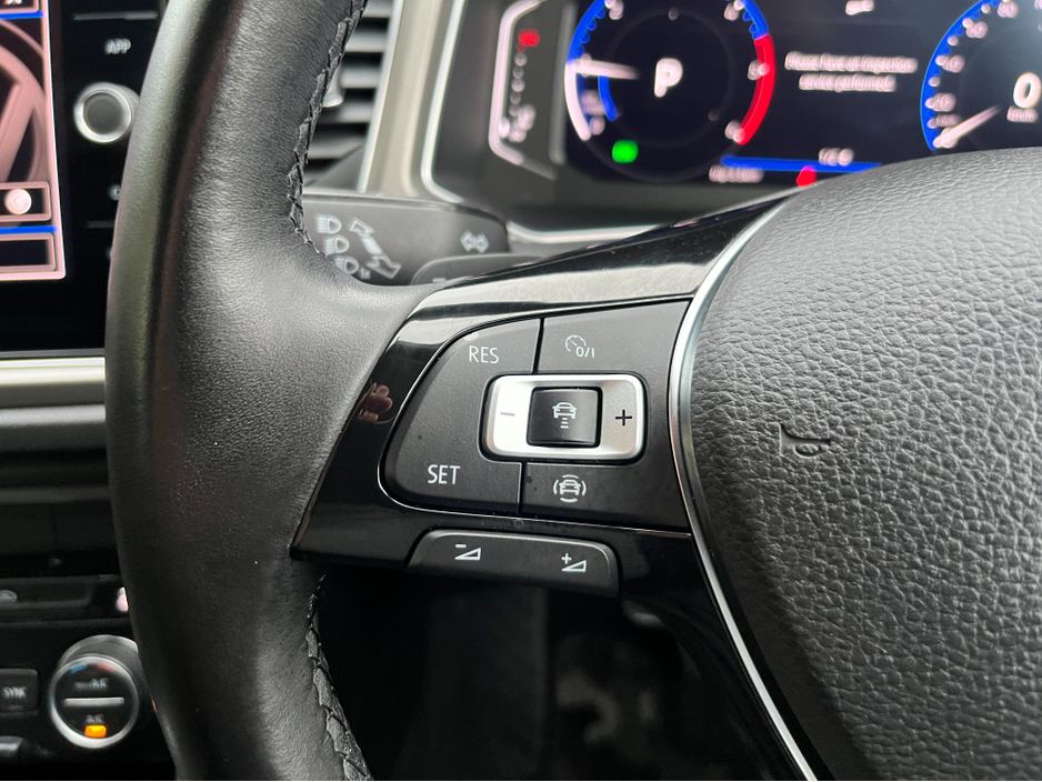 2021 Volkswagen T-Roc STYLE AUTOMATIC 2.0 DIESEL //REVERSE CAMERA//KEYLESS ENTRY//ADAPTIVE CRUISE CONTROL// €25,950