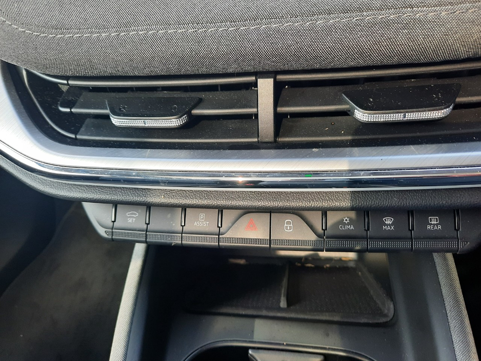 2024 Skoda Enyaq - image 15