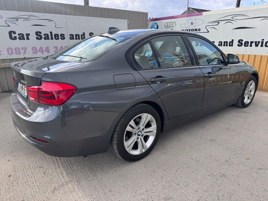 2016 BMW 3 Series - image 5