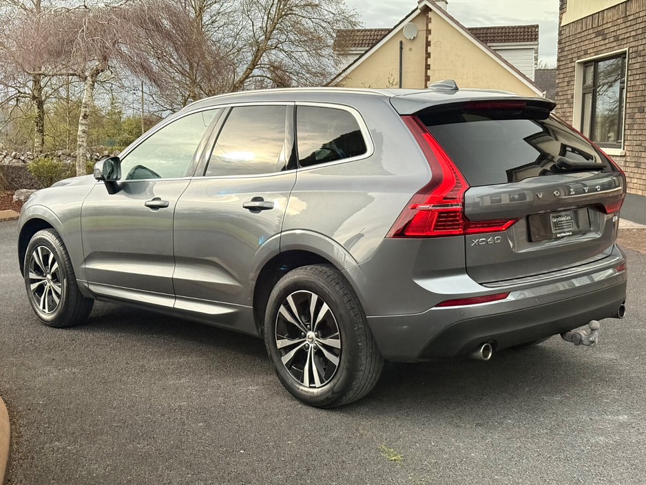 2021 Volvo XC60 - image 6