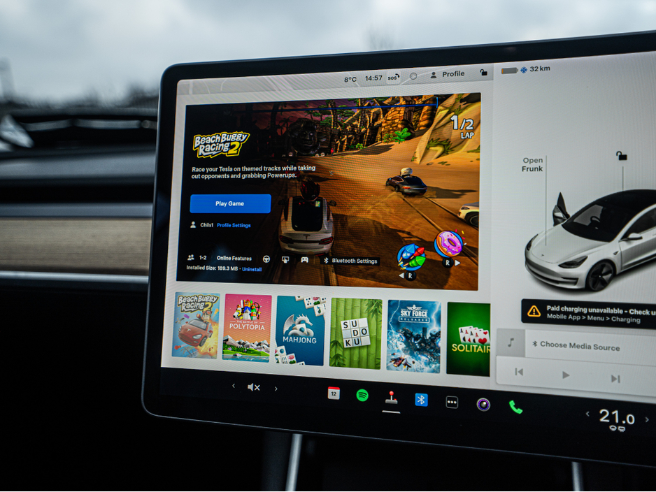 2019 Tesla Model 3 192 Tesla Model 3/New NCT/Irish/1yr warranty €19,888