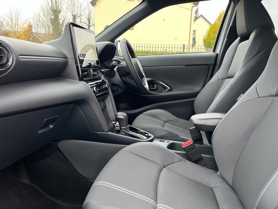 2025 Toyota Yaris Cross YARIS CROSS SOL €37,888