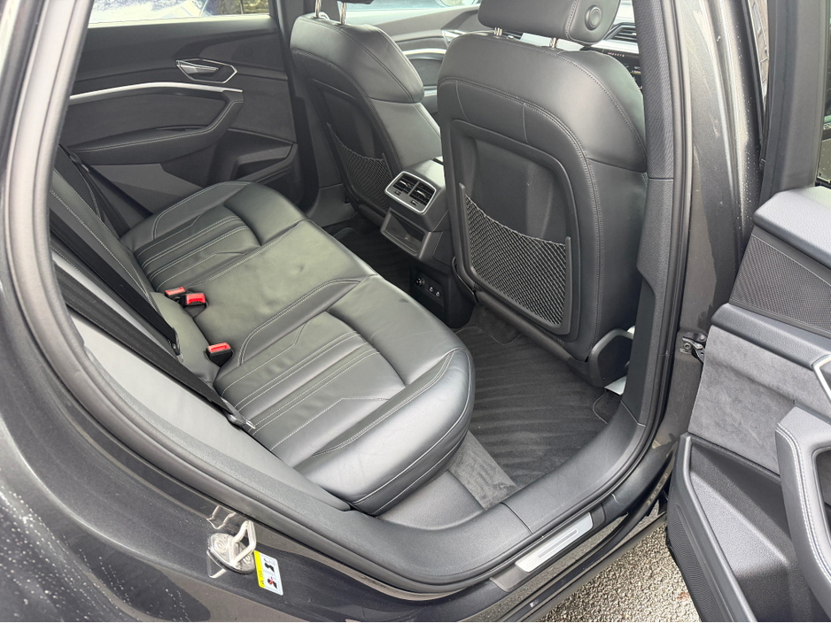 2022 Audi e-tron 55 S LINE QUATTRO COUPE//SUPERB SPEC//VERY LOW MILEAGE//IMMACULATE CONDITION//AUDI HISTORY//SIMI AND AA DEALER €35,900