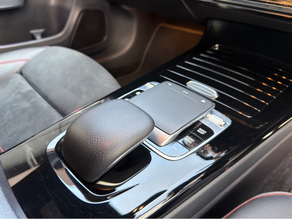 2019 Mercedes-Benz A Class A200d - AMG Premium + Low mileage €24,890