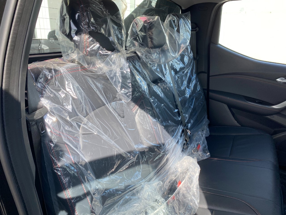 2026 Maxus T 60 - image 13