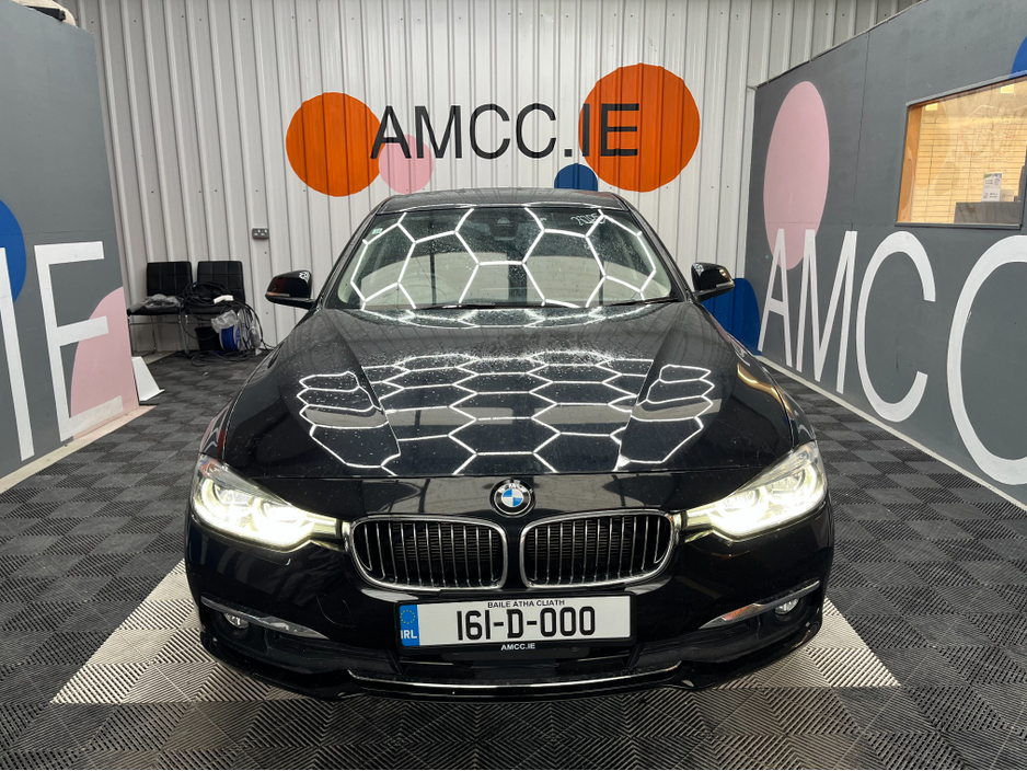 2016 BMW 3 Series - image 6