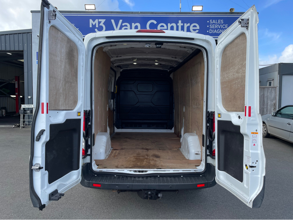 2016 Ford Transit - image 10