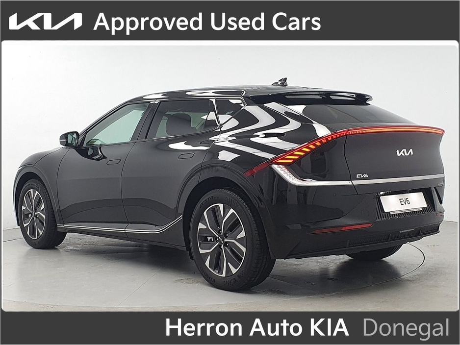 2022 Kia EV6 - image 3