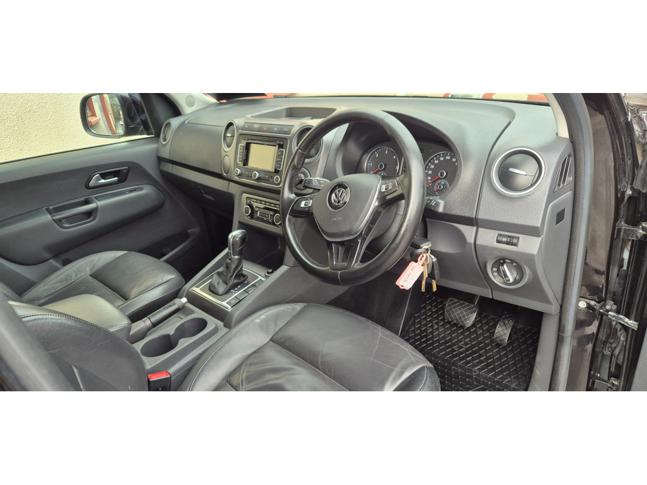 2016 Volkswagen Amarok - image 6