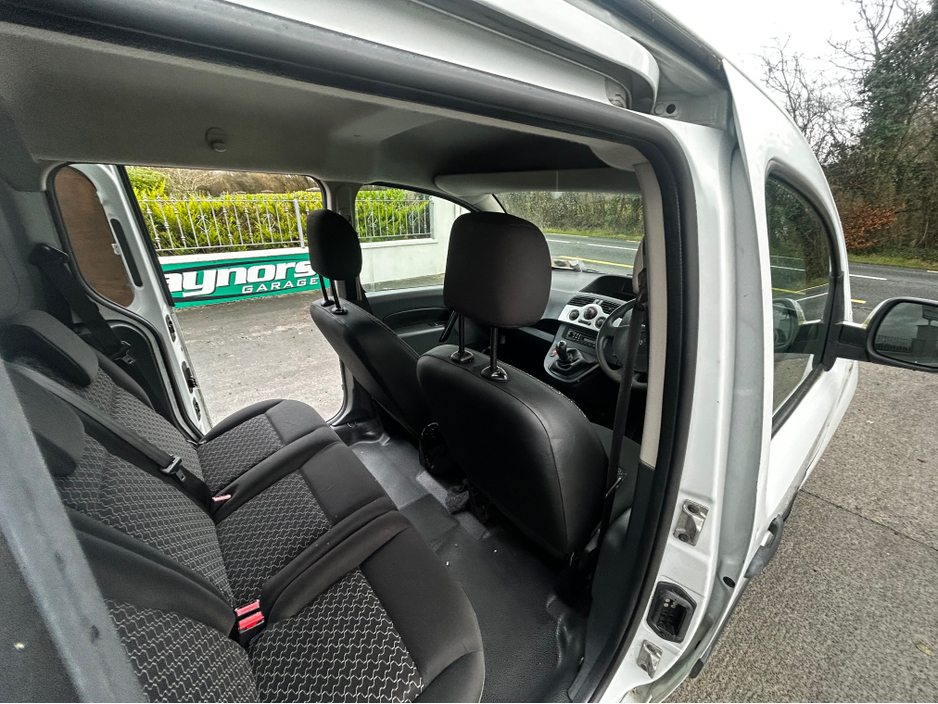 2012 Renault Kangoo 1.5 MAXI LL DCI 90 6DR 5 SEATER  CREWCAB €3,250