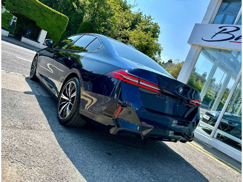 2024 BMW 5 Series *INDIVIDUAL*NEW MODEL*530E M-SPORT PRO AUTO 4DR €61,900