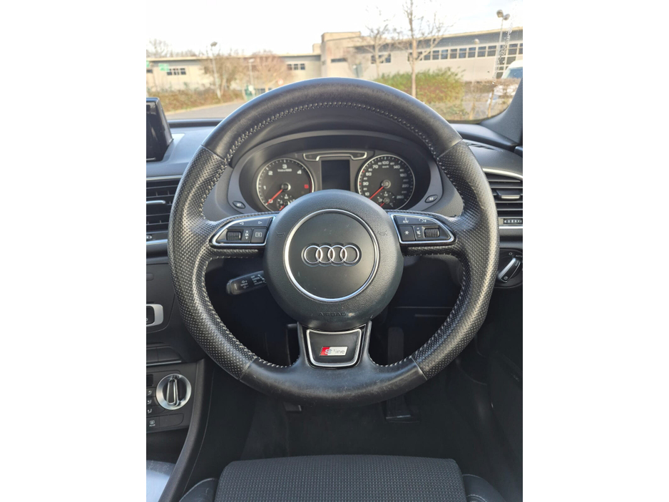 2014 Audi Q3 - image 17