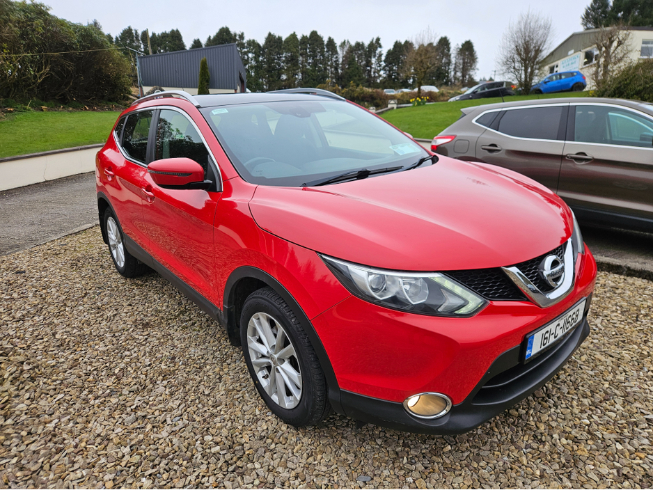 2016 Nissan Qashqai - image 3