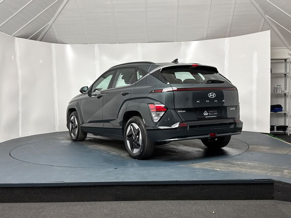2025 Hyundai Kona - image 5