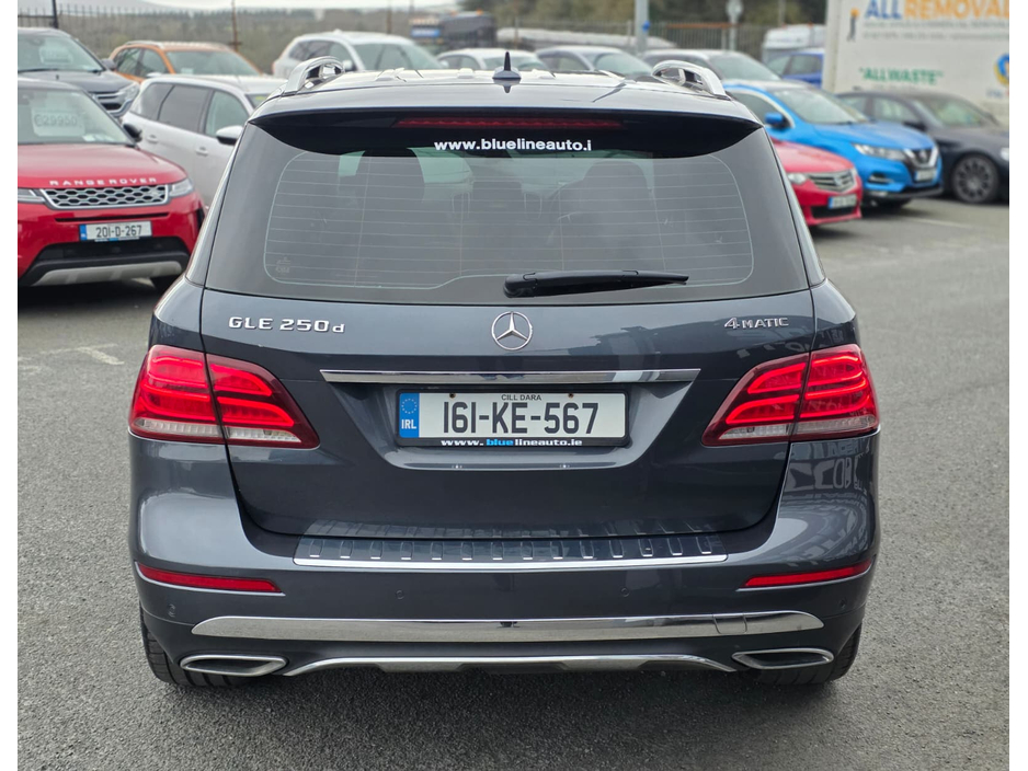 2016 Mercedes-Benz G Class - image 4