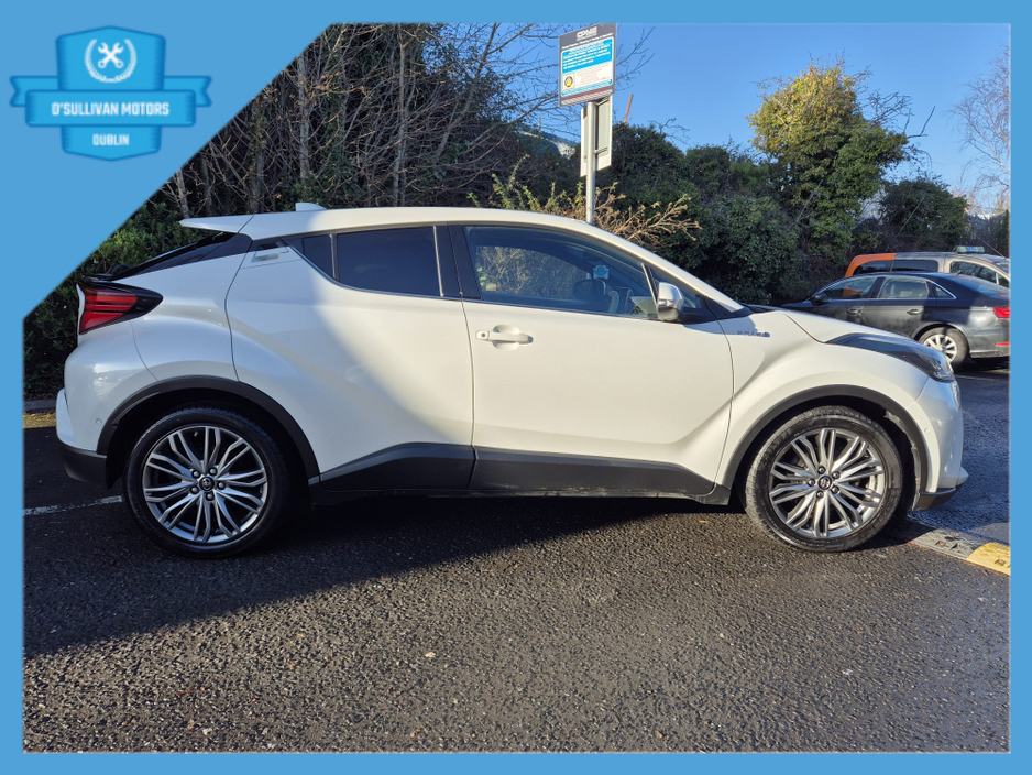 2022 Toyota C-HR / 2022 / 1.8 HYBRID / AUTOMATIC €19,999