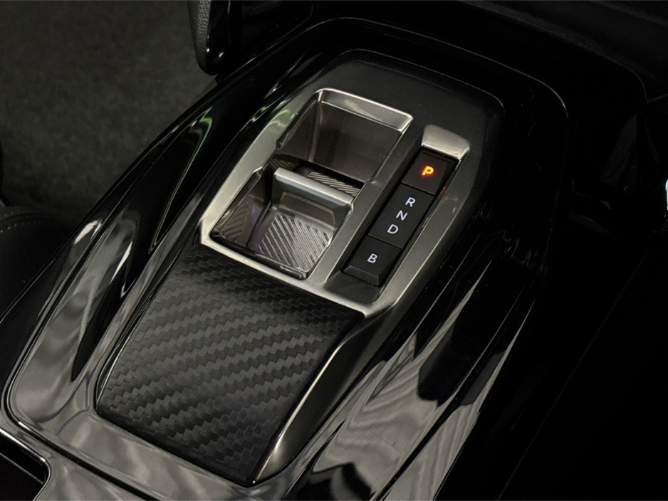 2023 Peugeot 2008 GT EV**DIGITAL DASH**MULTIFUNCTIONAL STEERING WHEEL**HALF LEATHER INTERIOR**FRONT HEATED SEATS**REVERSE CAMERA**PARKING SENSORS**TOUCH SCREEN MEDIA DISPLAY**BLUETOOTH**AMBIENT LIGHTING**17"ALLOYS** €19,995