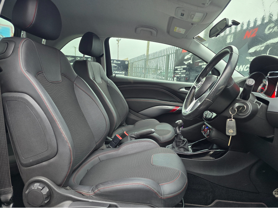 2017 Opel Adam - image 13
