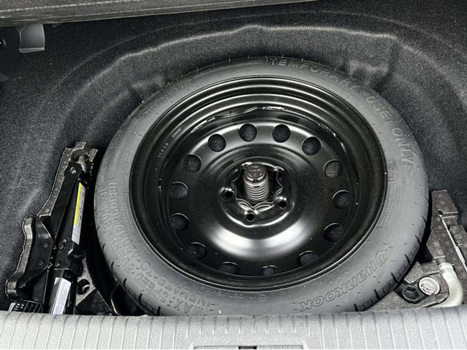 2019 Volkswagen Golf - image 18