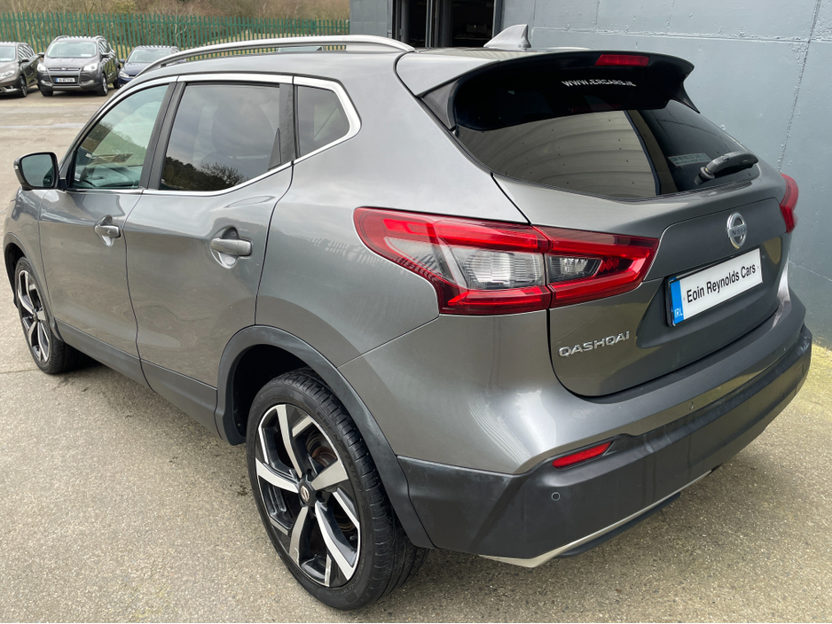 2018 Nissan Qashqai - image 4