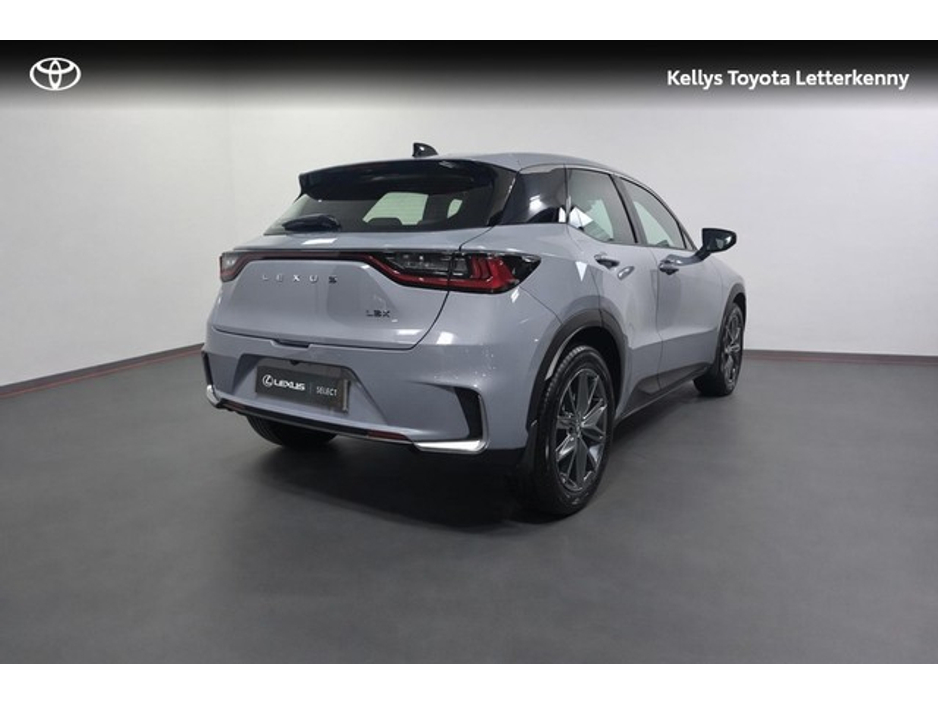 2024 Lexus LBX - image 2